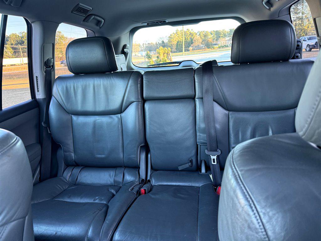 used 2008 Lexus LX 570 car, priced at $22,995