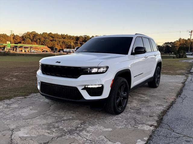 used 2023 Jeep Grand Cherokee car, priced at $35,995