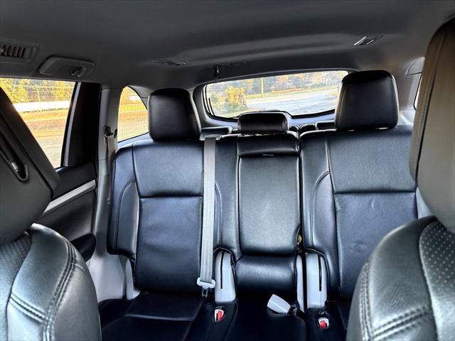 used 2019 Toyota Highlander car, priced at $16,995