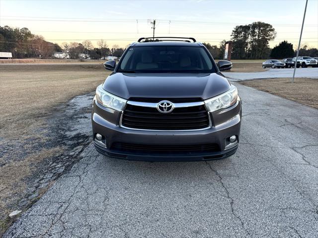 used 2014 Toyota Highlander car, priced at $14,495