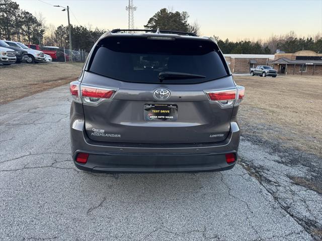 used 2014 Toyota Highlander car, priced at $14,495