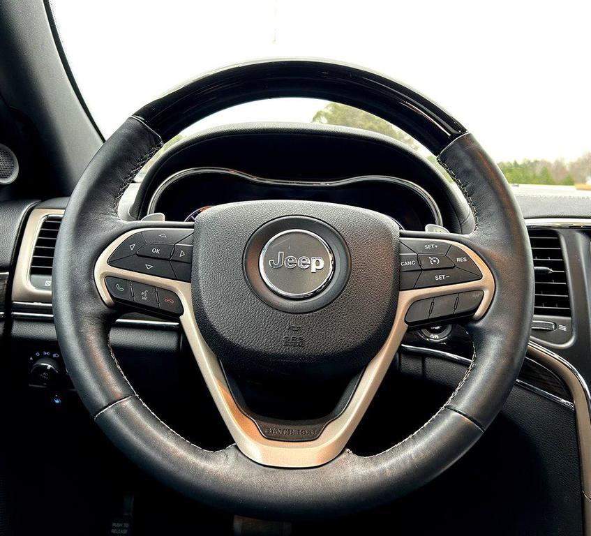used 2017 Jeep Grand Cherokee car, priced at $18,995
