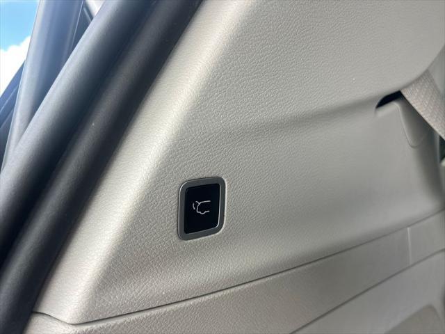 used 2017 Chrysler Pacifica car, priced at $13,931