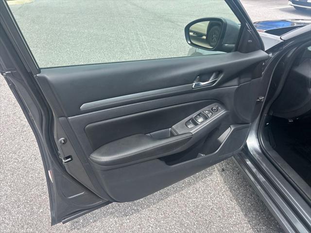 used 2022 Nissan Altima car, priced at $24,321