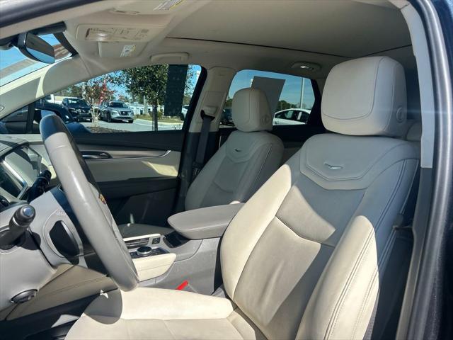 used 2021 Cadillac XT5 car, priced at $26,221