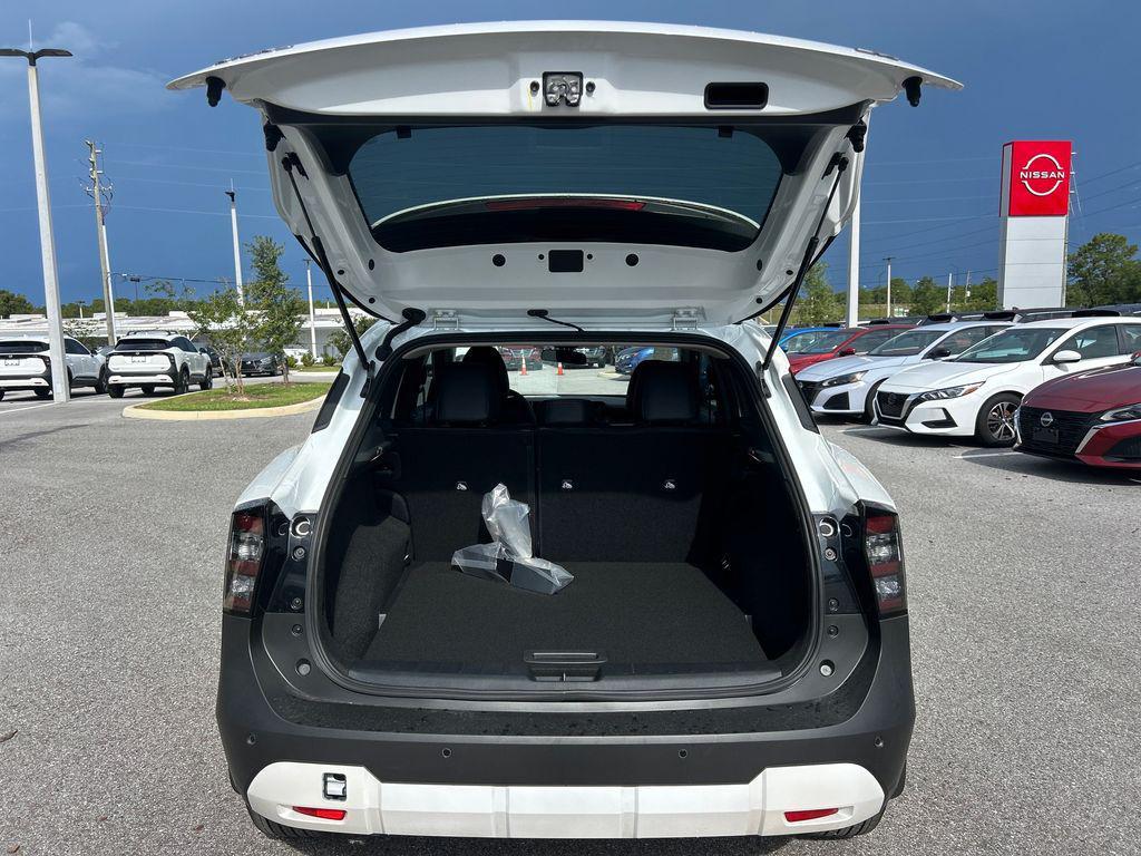 new 2025 Nissan Kicks car, priced at $28,341