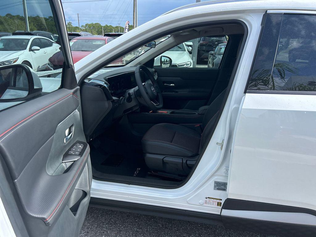 new 2025 Nissan Kicks car, priced at $28,341