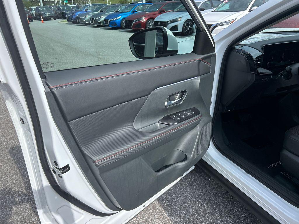 new 2025 Nissan Kicks car, priced at $28,341