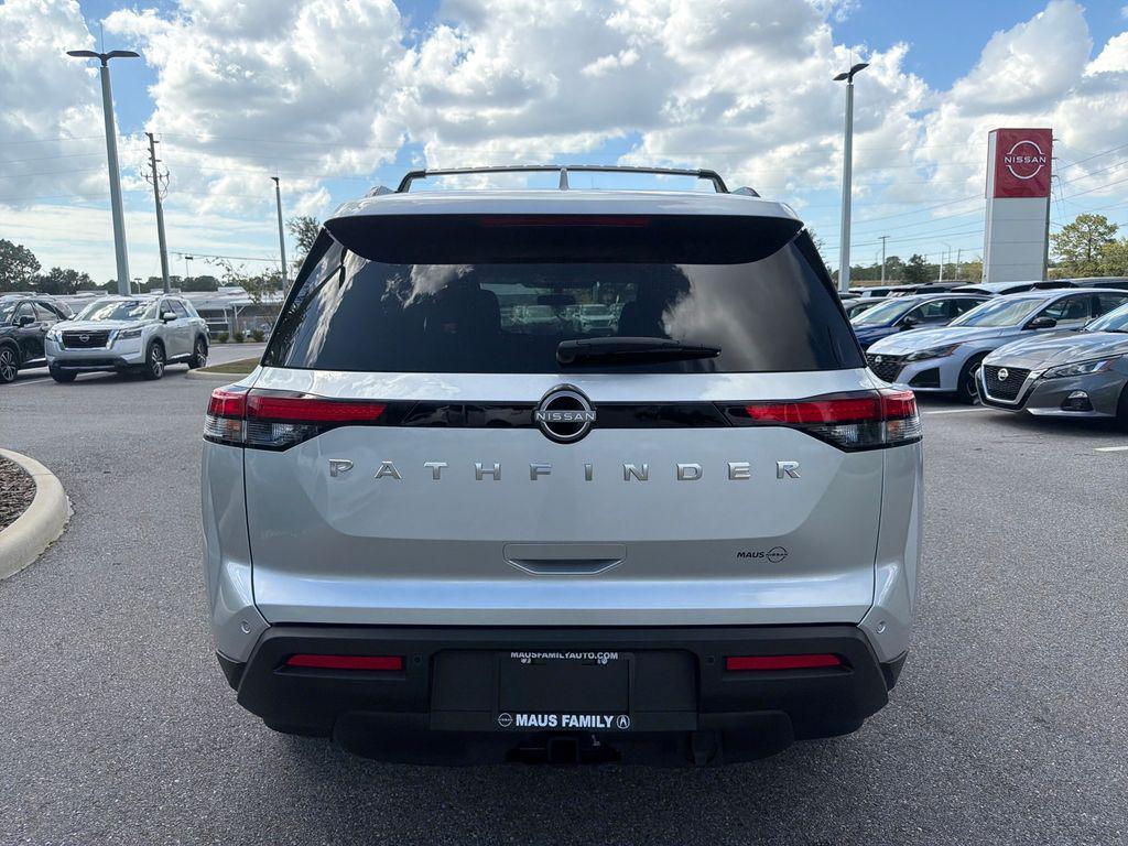 new 2025 Nissan Pathfinder car, priced at $40,486