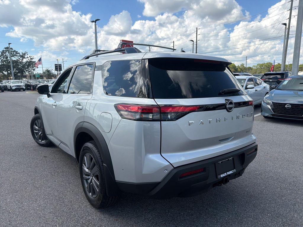 new 2025 Nissan Pathfinder car, priced at $40,486