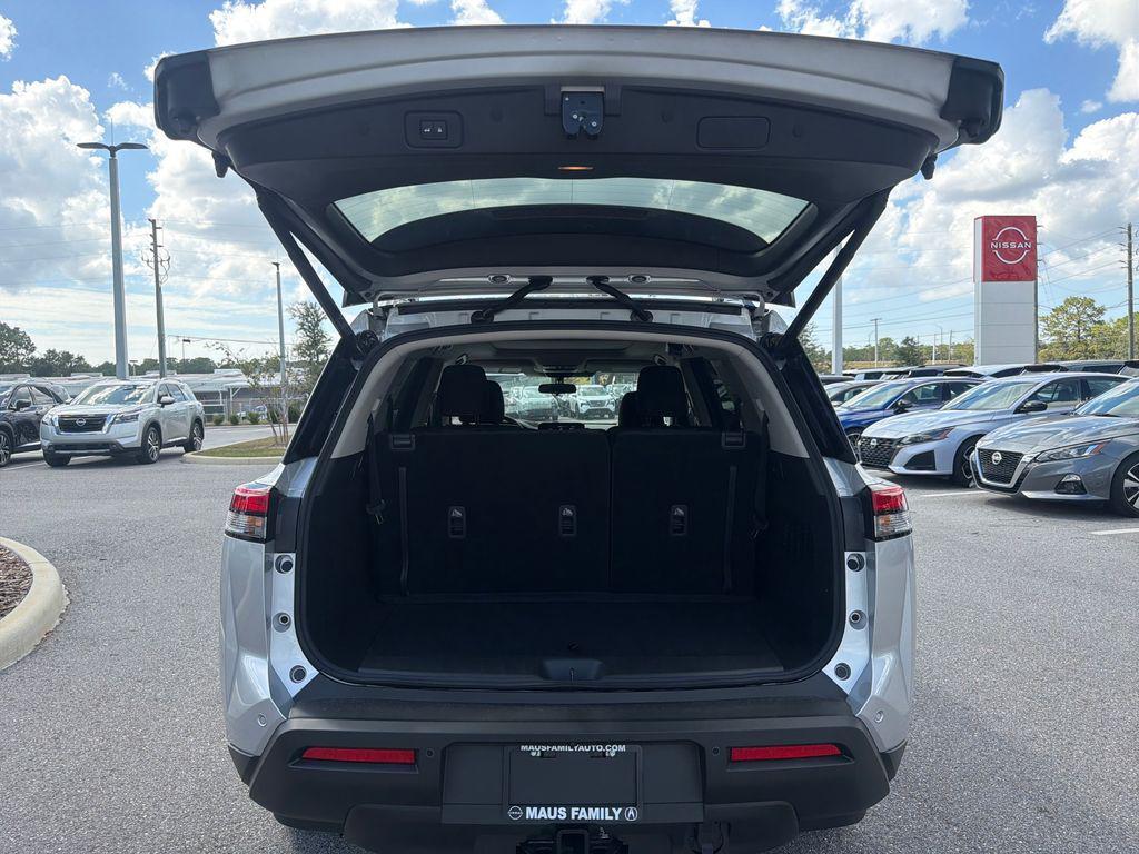new 2025 Nissan Pathfinder car, priced at $40,486
