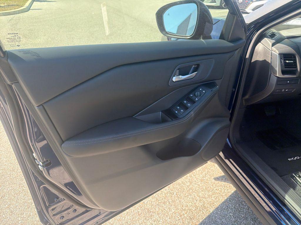 new 2026 Nissan Rogue car, priced at $31,008