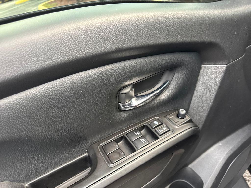 used 2023 Nissan Titan car, priced at $33,958