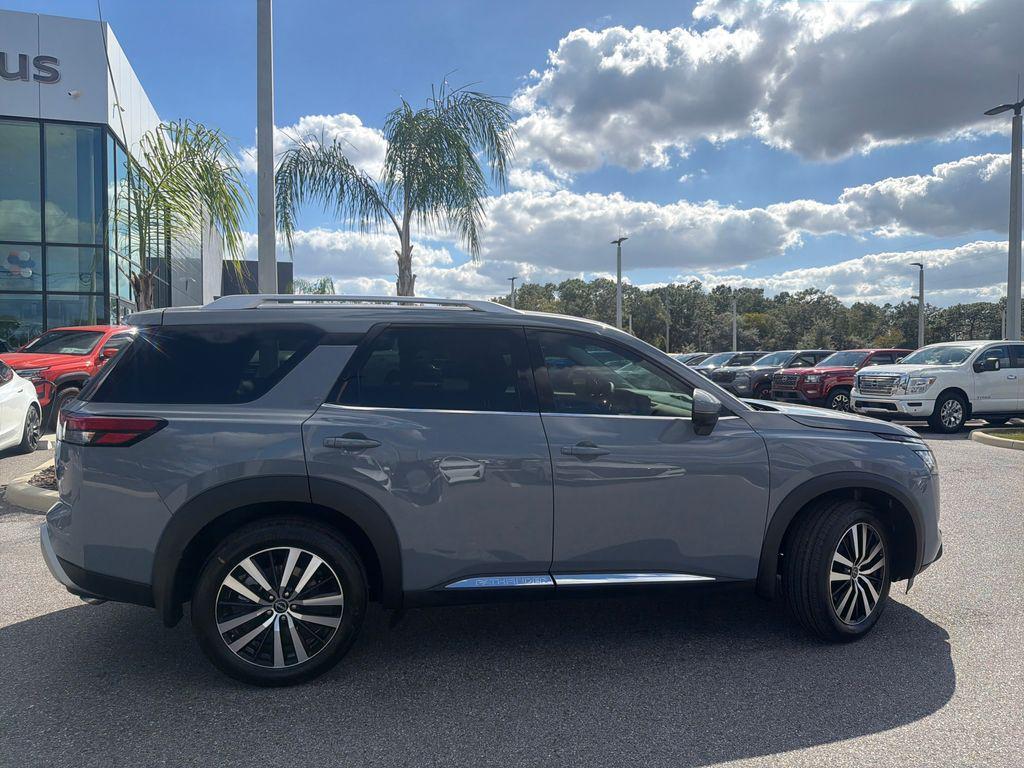 new 2025 Nissan Pathfinder car, priced at $49,671