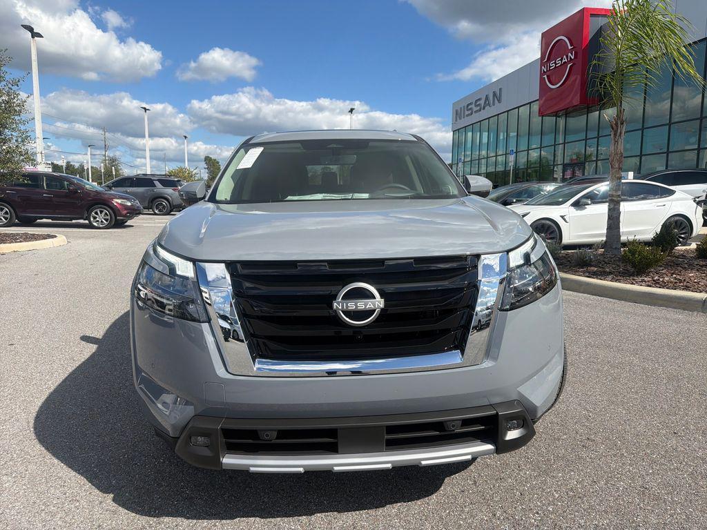 new 2025 Nissan Pathfinder car, priced at $49,671