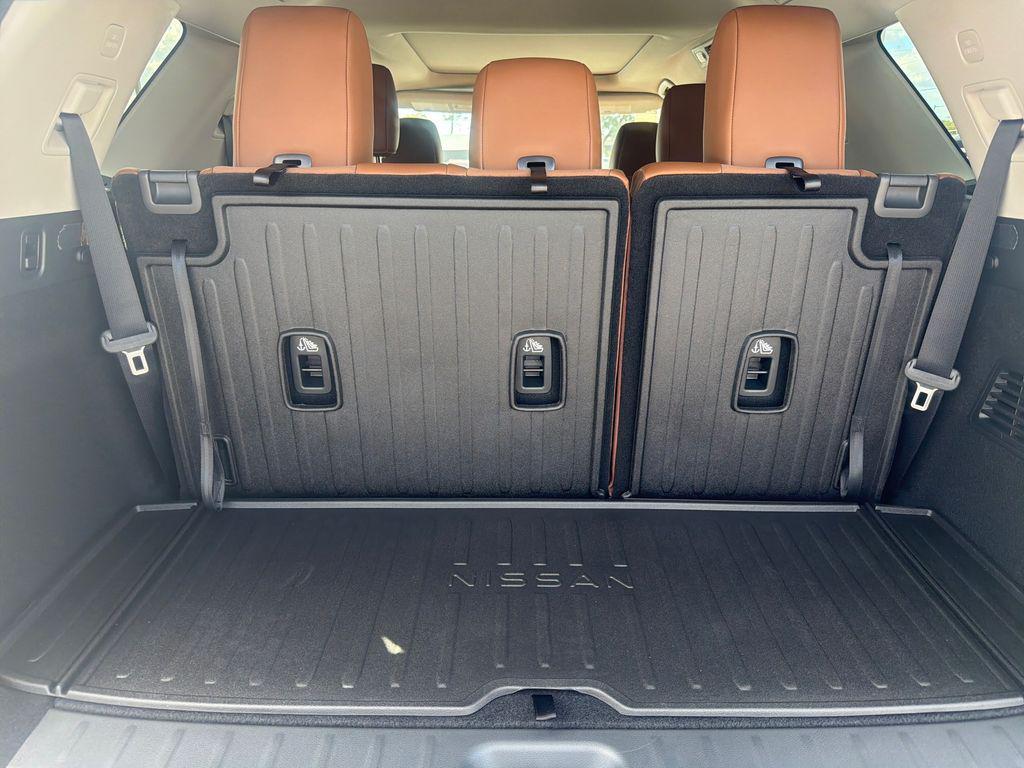 new 2025 Nissan Pathfinder car, priced at $49,671