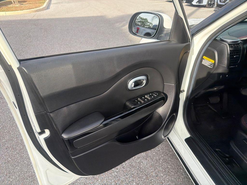 used 2016 Kia Soul car, priced at $7,998