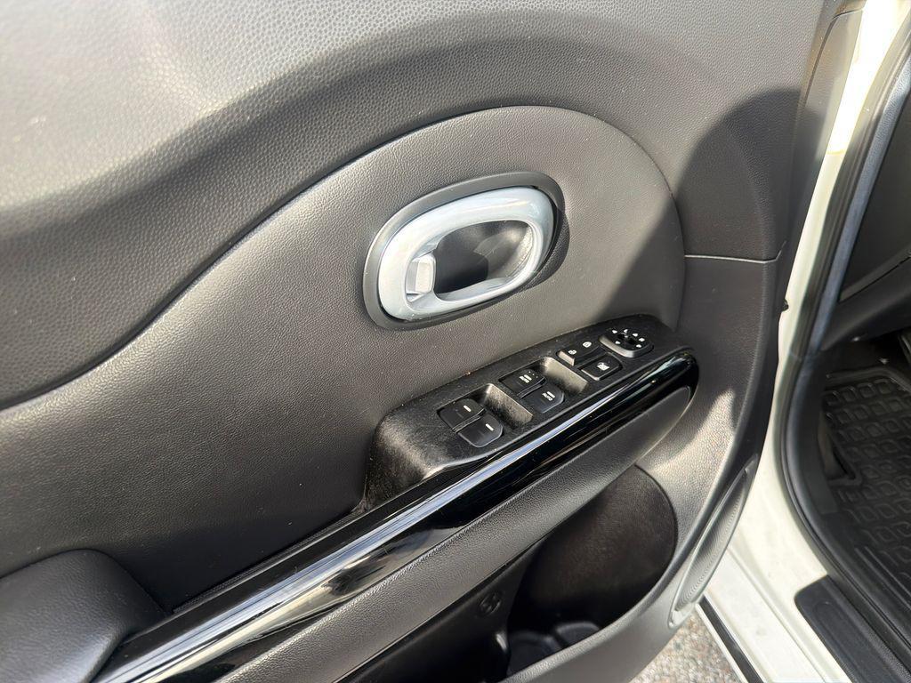 used 2016 Kia Soul car, priced at $7,998