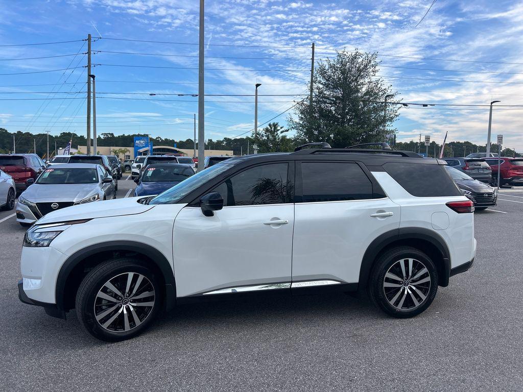 new 2025 Nissan Pathfinder car, priced at $49,074