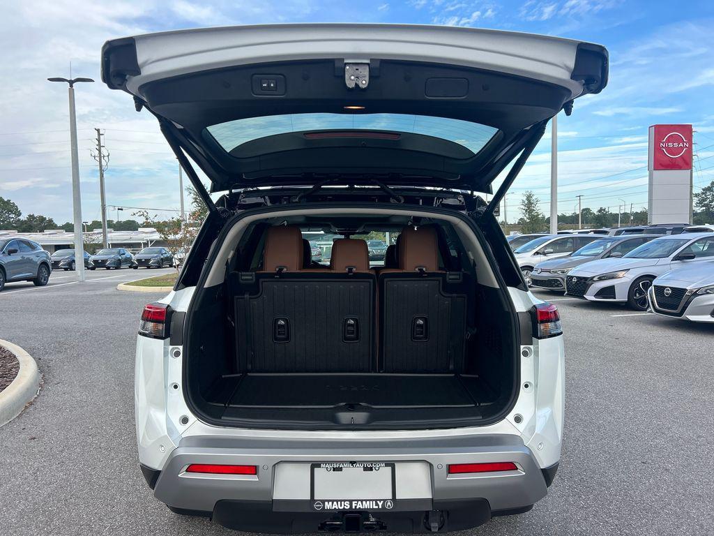 new 2025 Nissan Pathfinder car, priced at $49,074