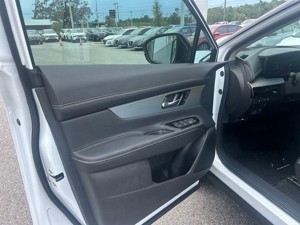new 2025 Nissan Murano car, priced at $47,011