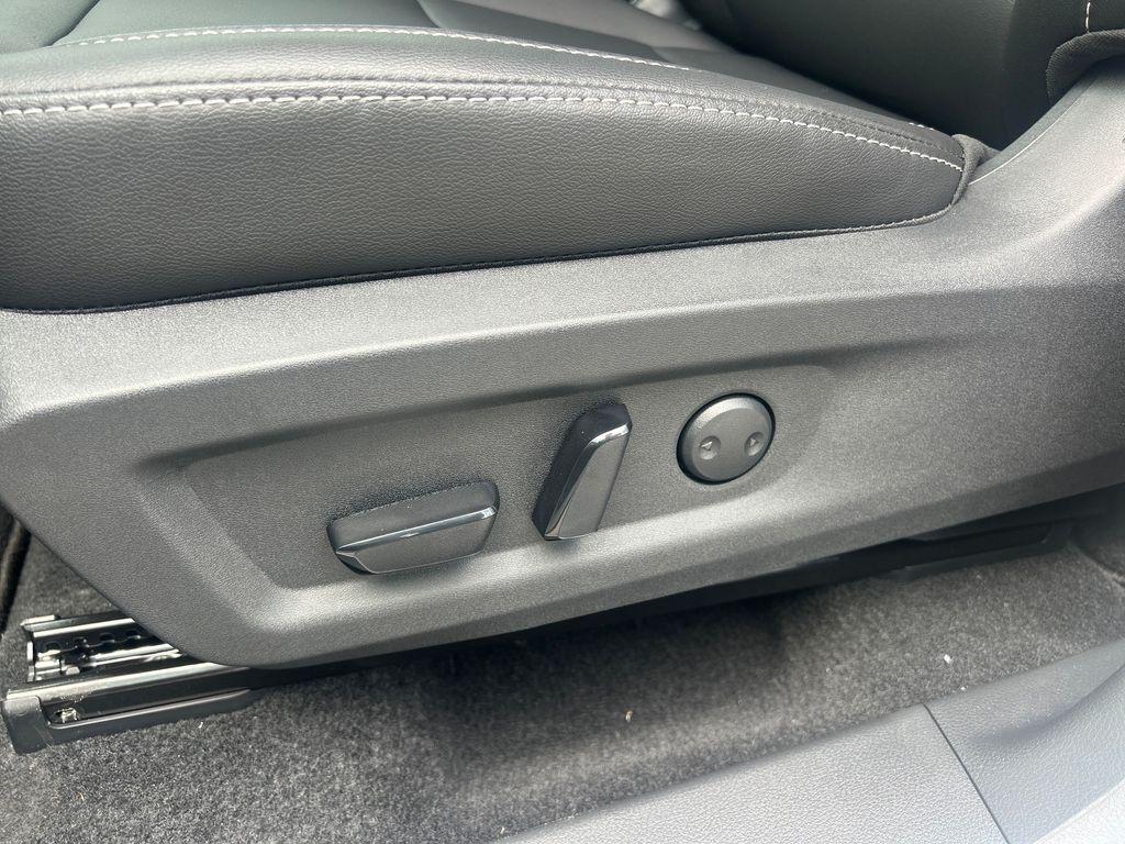 new 2025 Nissan Murano car, priced at $47,011