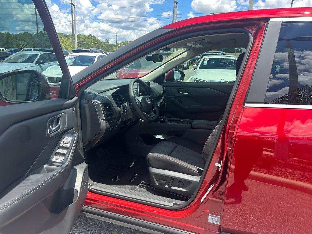 new 2025 Nissan Rogue car, priced at $31,119