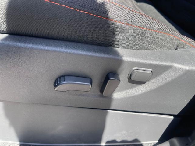 new 2025 Nissan Frontier car, priced at $41,036
