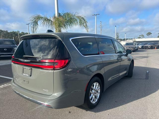 used 2023 Chrysler Pacifica car, priced at $22,238