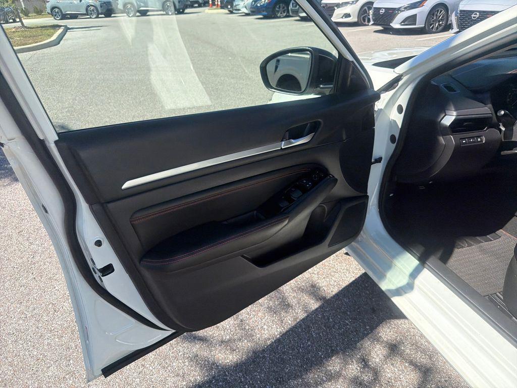 used 2023 Nissan Altima car, priced at $20,901