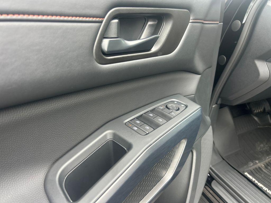 new 2025 Nissan Pathfinder car, priced at $43,143