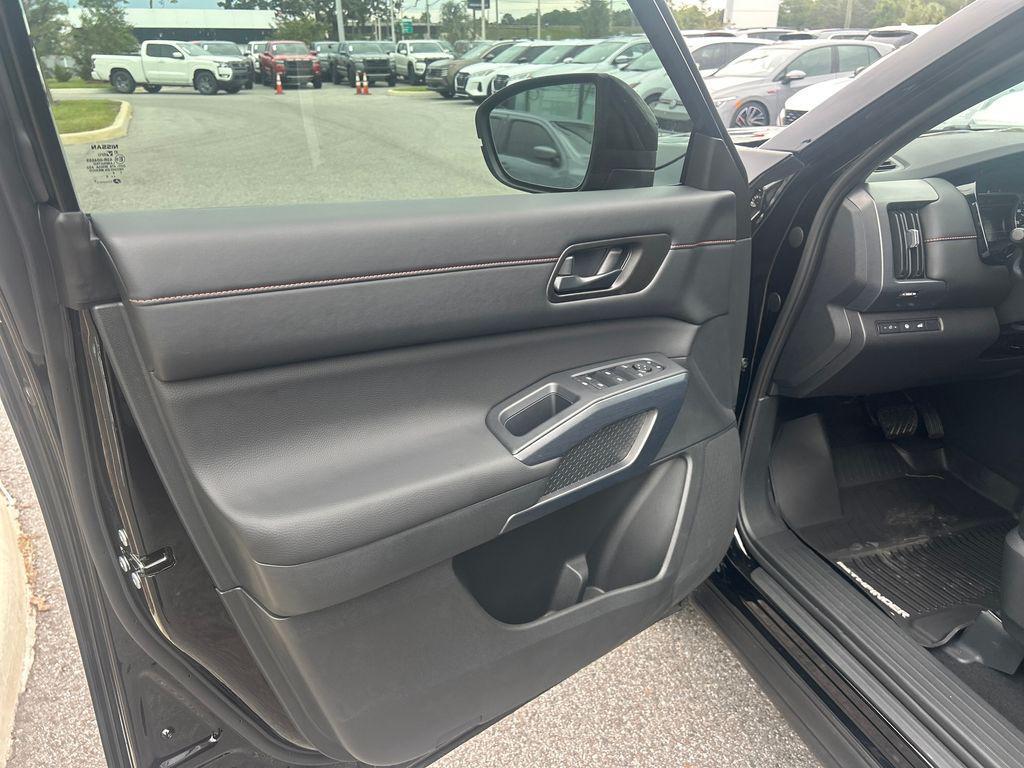 new 2025 Nissan Pathfinder car, priced at $43,143