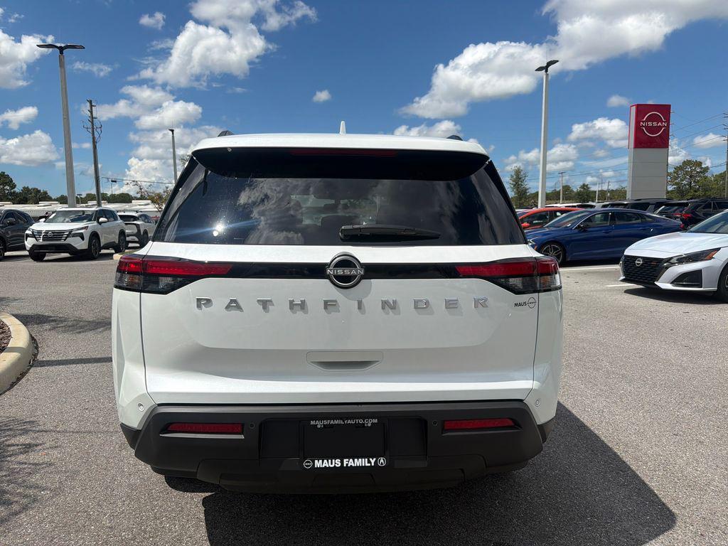 new 2025 Nissan Pathfinder car, priced at $38,449