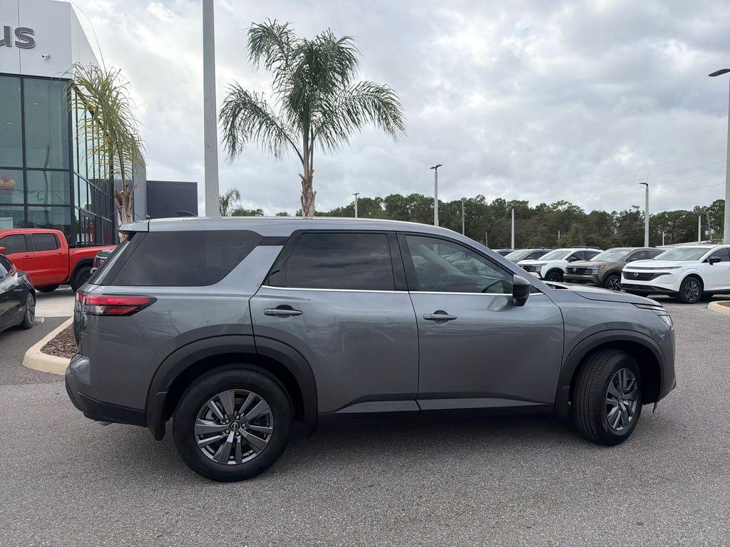 new 2025 Nissan Pathfinder car, priced at $35,477