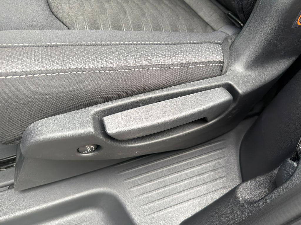 new 2025 Nissan Pathfinder car, priced at $35,477