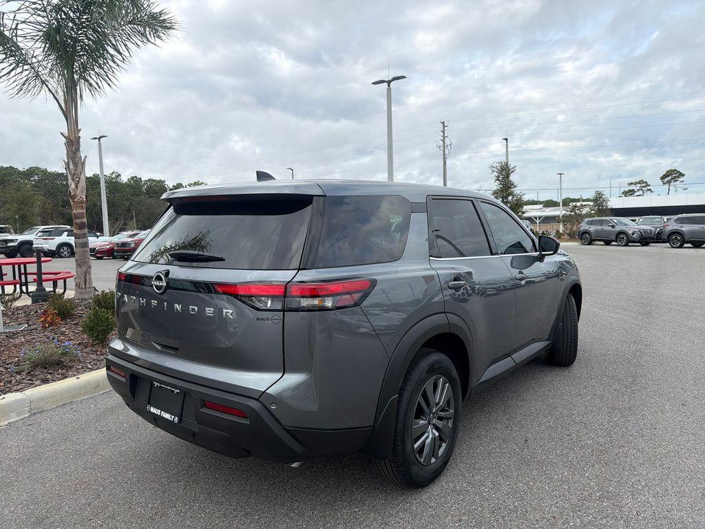 new 2025 Nissan Pathfinder car, priced at $35,477