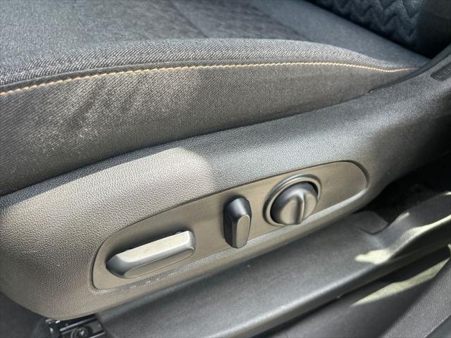 used 2022 Chevrolet Equinox car, priced at $21,006