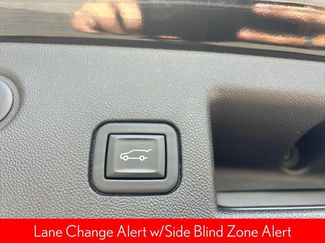 used 2022 Chevrolet Equinox car, priced at $21,006