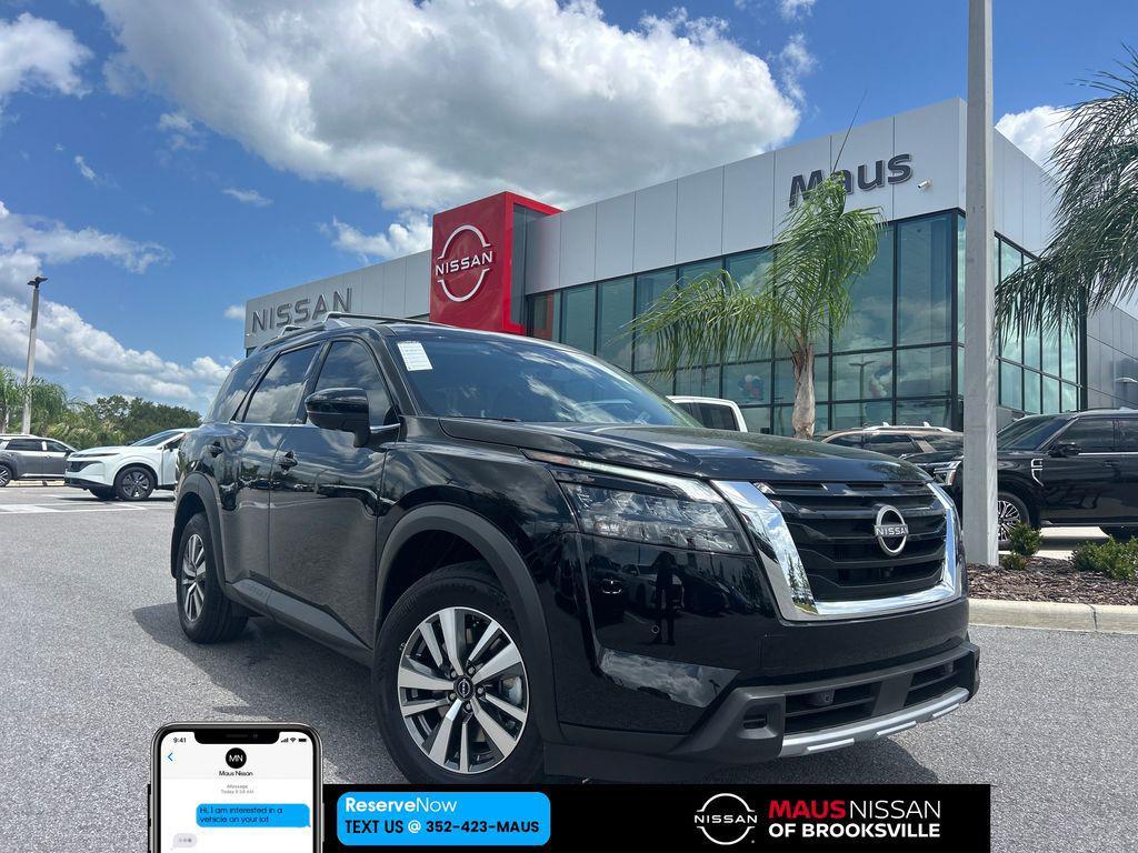 new 2025 Nissan Pathfinder car, priced at $41,121