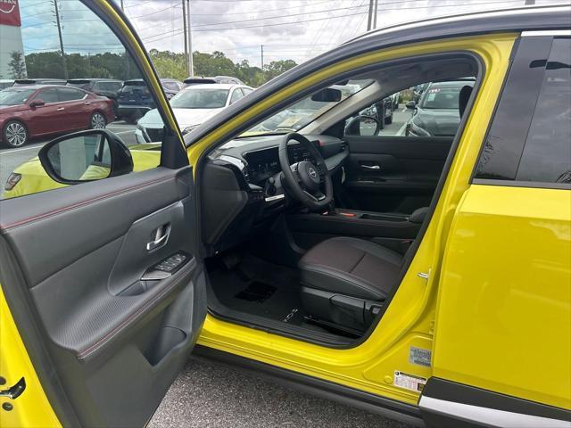 new 2025 Nissan Kicks car, priced at $28,789