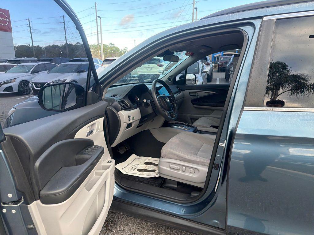 used 2021 Honda Pilot car, priced at $20,420