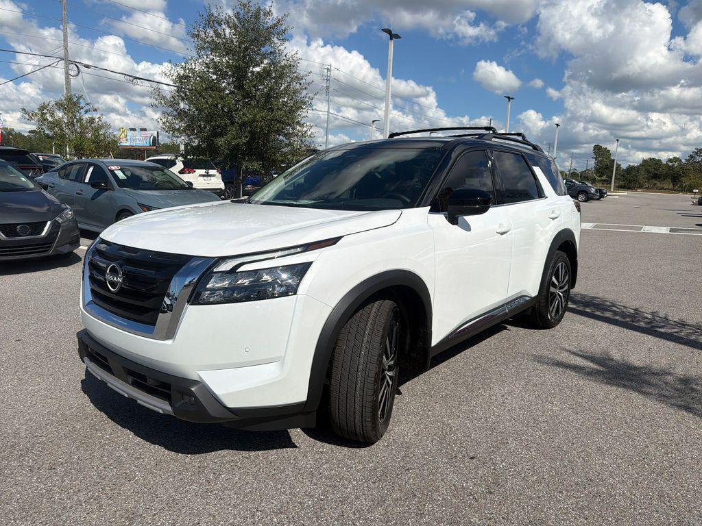 new 2025 Nissan Pathfinder car, priced at $49,957