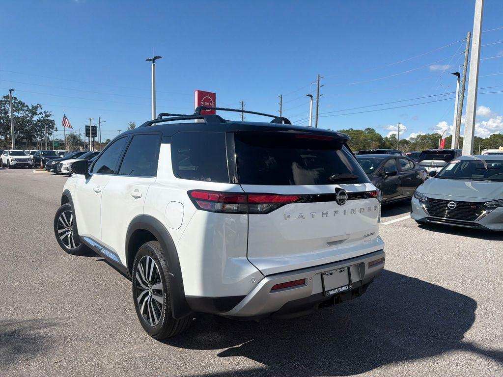 new 2025 Nissan Pathfinder car, priced at $49,957