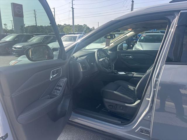 new 2025 Nissan Rogue car, priced at $40,076