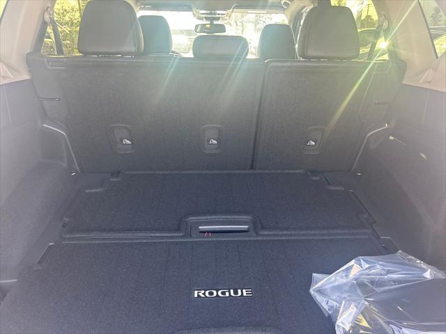 new 2025 Nissan Rogue car, priced at $40,076