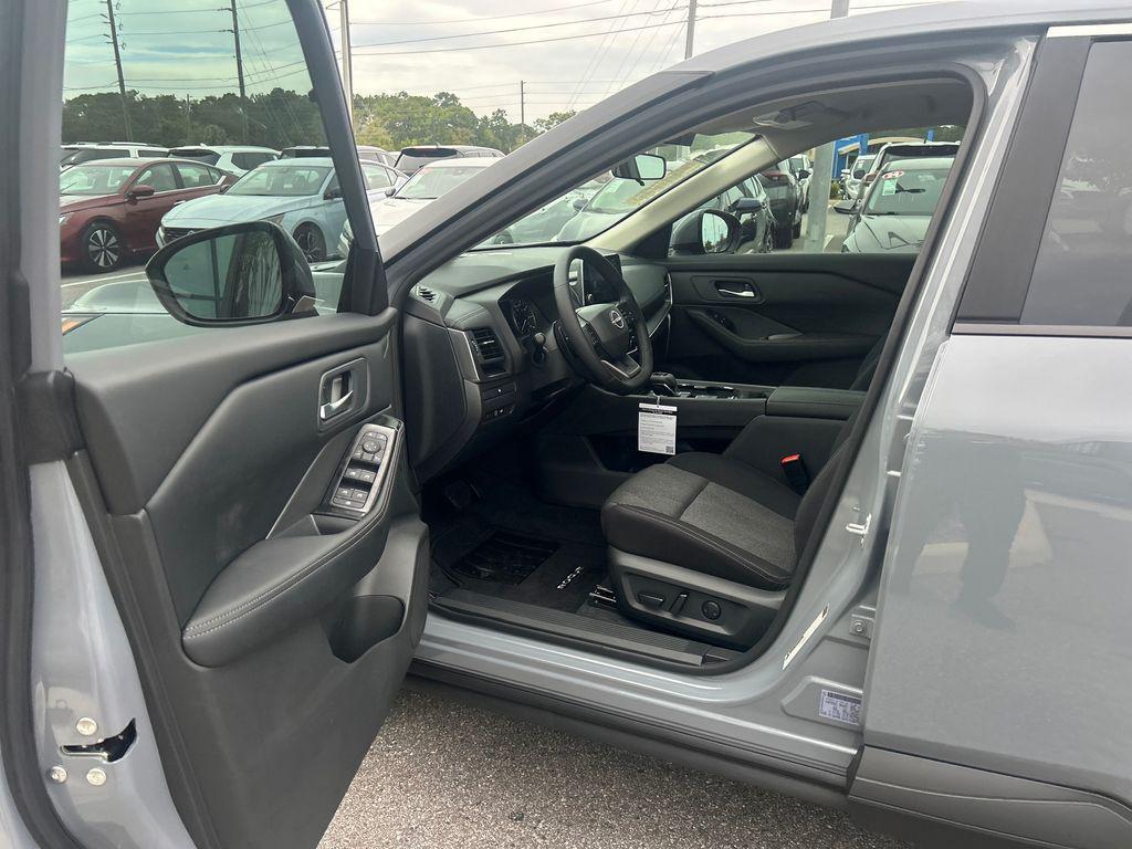 new 2026 Nissan Rogue car, priced at $31,008