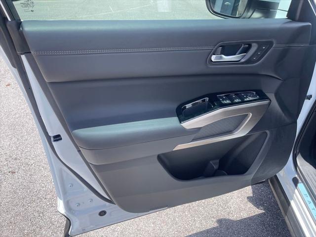 new 2025 Nissan Pathfinder car, priced at $48,985