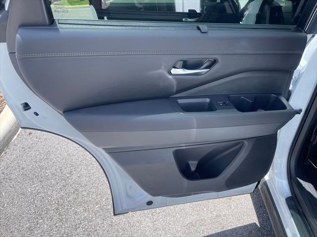 new 2025 Nissan Pathfinder car, priced at $48,985
