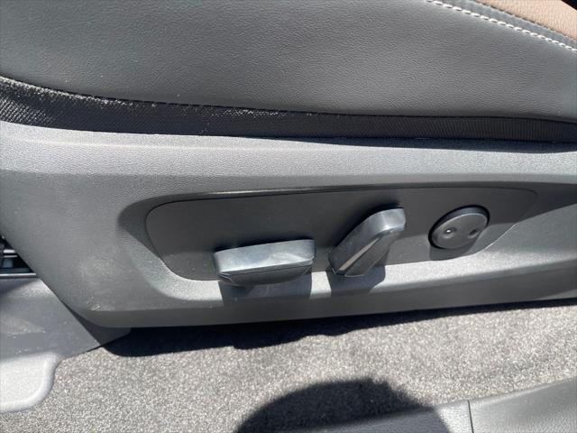 new 2025 Nissan Pathfinder car, priced at $48,985