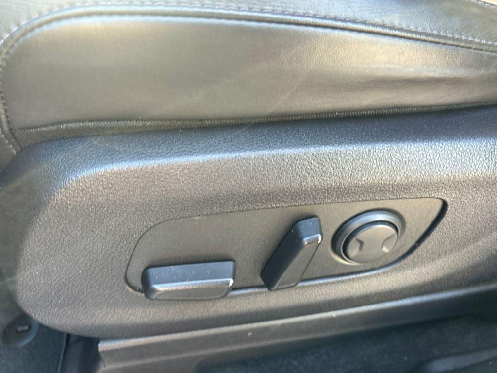 used 2022 Kia Carnival car, priced at $22,948